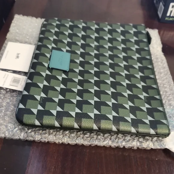 Coach Men's Large Pouch with Cube Print - Picture 4 of 7